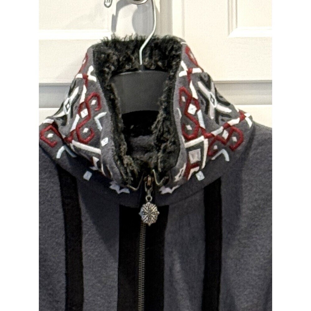 Icelandic Design Gray Black Embroidered Vest Wool Zip Sz S